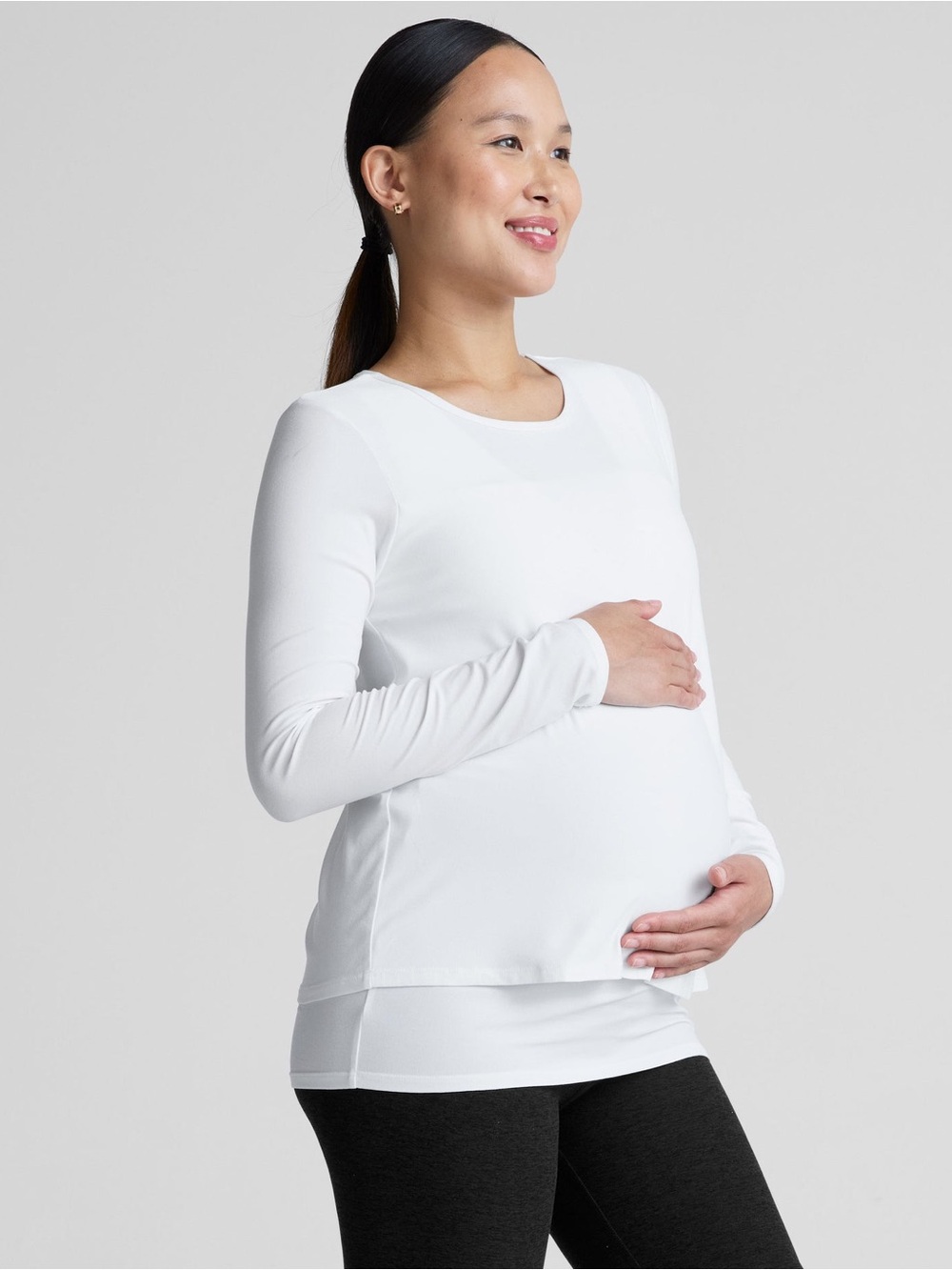 Beyond Yoga White Long Sleeve Maternity Tee